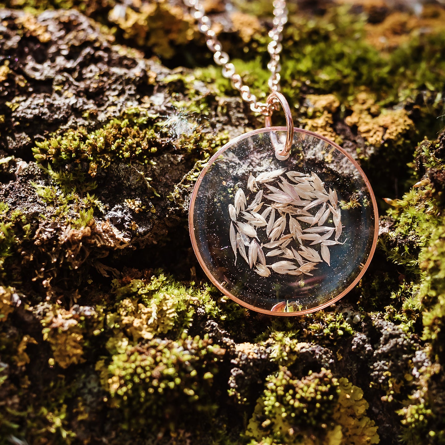 Large Wild Grass Gem